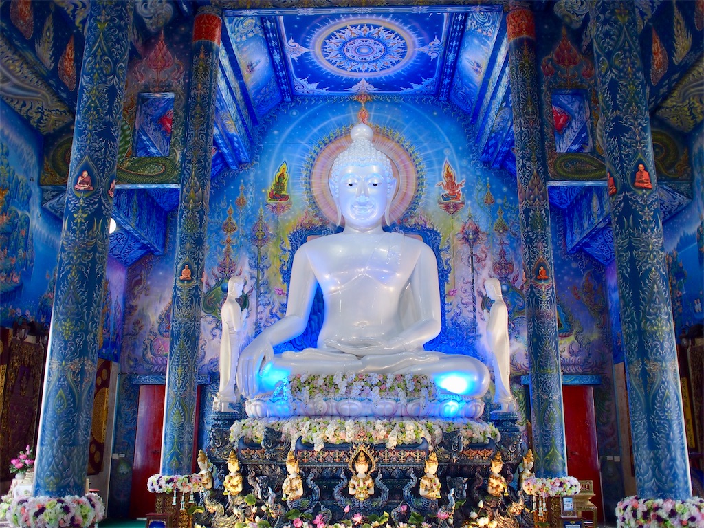 黒い家と白いお寺と青いお寺の巻 チェンライ旅行 7 Siam Manao Life