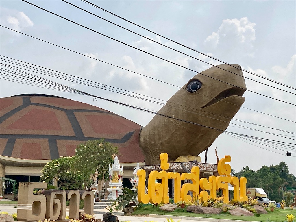 大迫力 座卓 凄い彫刻 凄い迫力 一刀彫 美術品 虎と竹の彫刻 大迫力 座卓 凄い彫刻 凄い迫力 一刀彫 美術品 虎と竹の彫刻