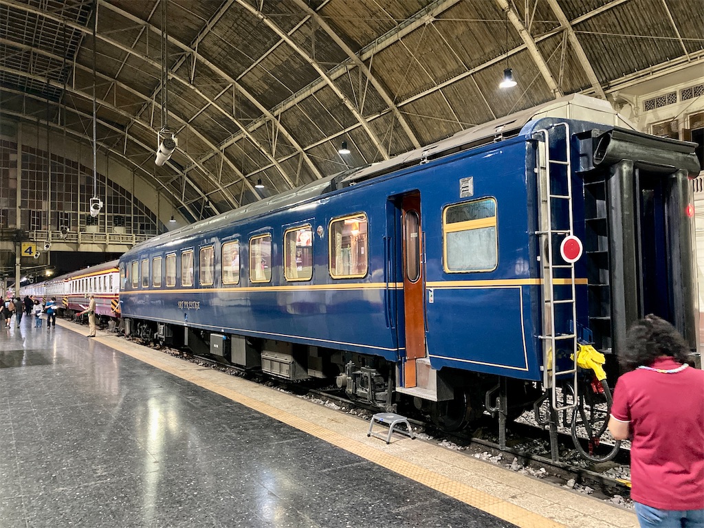 ダム湖上を走る特別列車に初乗車！【ひまわり列車】 - siam manao-life