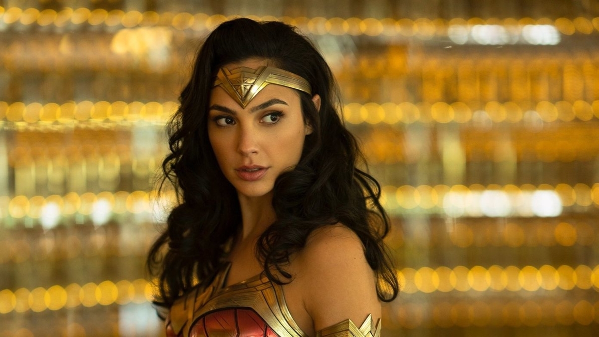 Dc コミックス シャザム ワンダーウーマン スーパーマンに続いて 