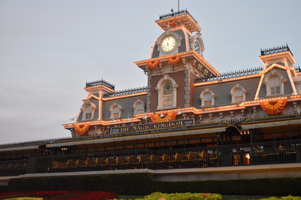 Wdw フロリダオーランドwdw日記 Magic Kingdom ディズニーブログ 旅行記 Dマニアブログ 翻訳から見るディズニーの世界 Wdw フロリダオーランドwdw日記 Magic Kingdom ディズニーブログ 旅行記 Dマニアブログ 翻訳から見るディズニーの世界