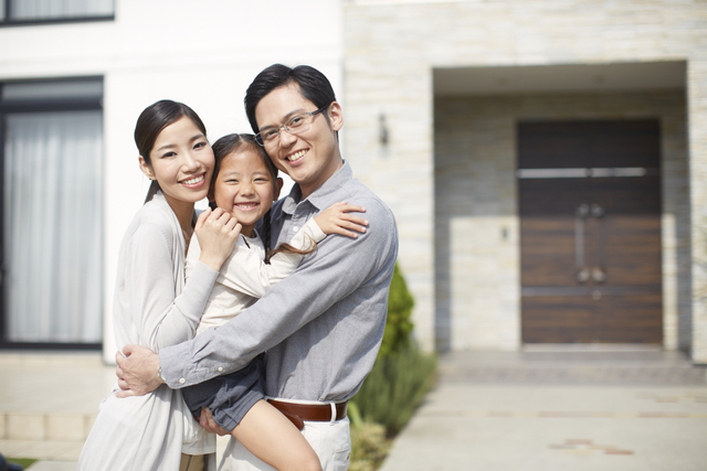 火災保険で家の修繕も家族全員の自賠責補償もできる!