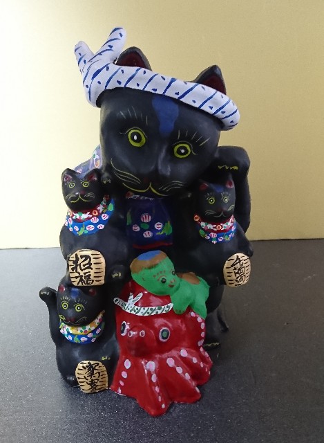 佐々木孝和作　岩手県郷土玩具 民藝手描きの瞳やまつ毛、ヒゲ、色彩が芸術的な張子猫 佐々木孝和作 岩手県郷土玩具 民藝手描きの瞳やまつ毛、ヒゲ