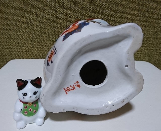 招き猫64【佐賀】伊万里焼 - 郷土玩具/招き猫十八番