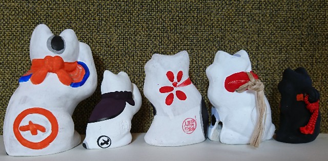 ★昭和初期　京都さくら井屋　黒猫人形★(備前目呂二招き猫御所博多今戸デコ花巻玩具犬兎土鈴九谷市松江戸駿河竹郷土干支張子) ☆昭和初期 黒猫の招き猫☆(備前目呂二御所博多今戸デコ