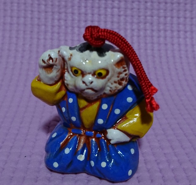 【激レア】 Shinzi Kato 陶器大きな鈴を持つ招き猫2体（美品） 招き猫99【広島】宮島土鈴/越智陶芸 - 郷土玩具/招き猫十八番