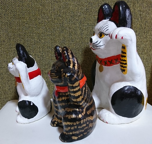 土人形　猫　招き猫 特大 坊ノ谷土人形 招き猫 : アート.ギヤラリー六本木 - 通販