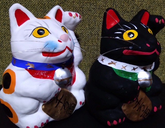 ヴィンテージ 張子の招き猫 郷土玩具 Vintage Japanese Folk Art: 招き猫(特大) / 豊岡招き猫