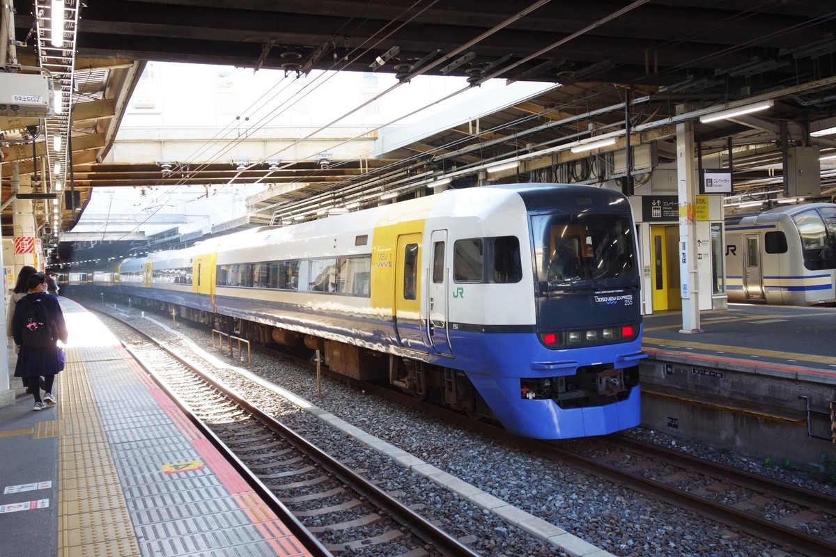 JR東日本千葉駅・ 佐倉駅 - マン・レイと余白で