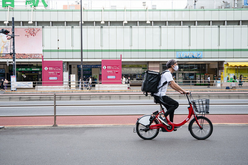 副業で月+5万円！UberEats配達員で週2，3回（1日3~5時間）した給料は 