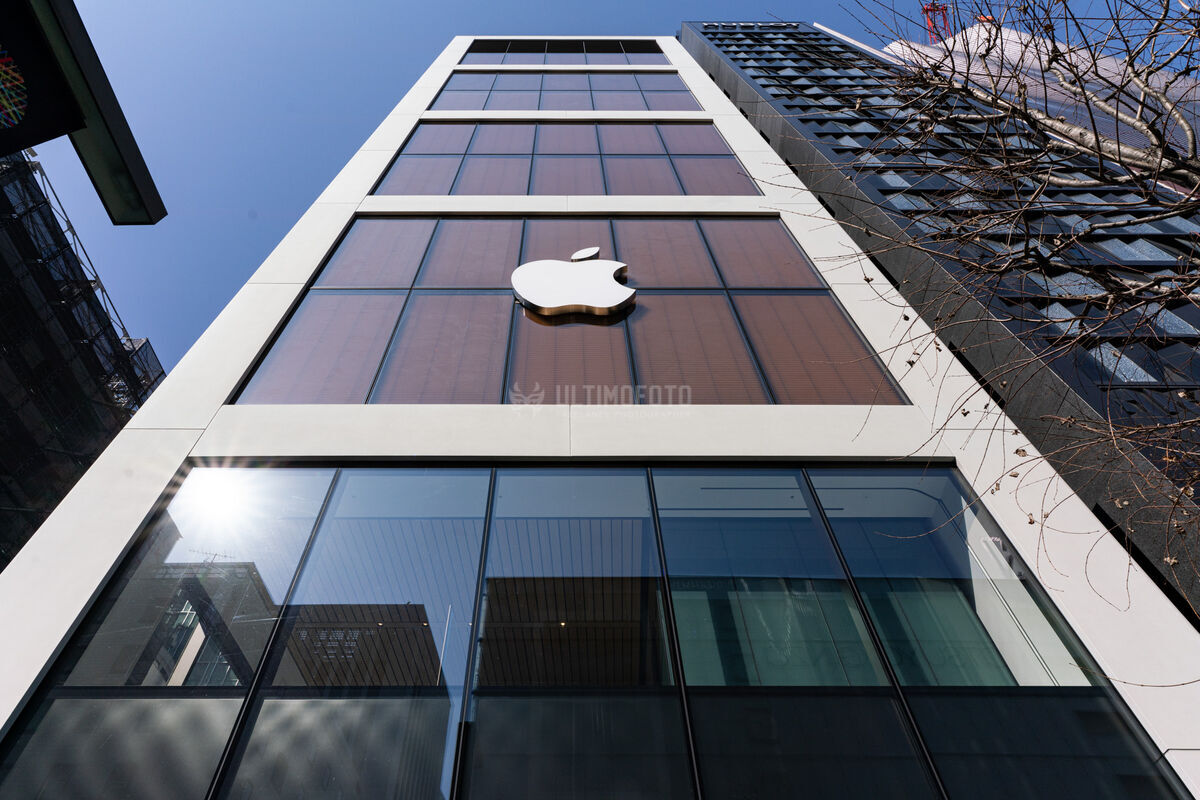 Apple Store購入画面｜MacBook Pro M5のカートに入っている状態で、支払い方法と分割払い回数選択画面が表示されている決済ページ