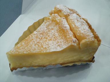 タントマリー 松屋銀座 カマンベールチーズケーキ ひっそり斬る
