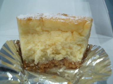 タントマリー 松屋銀座 カマンベールチーズケーキ ひっそり斬る