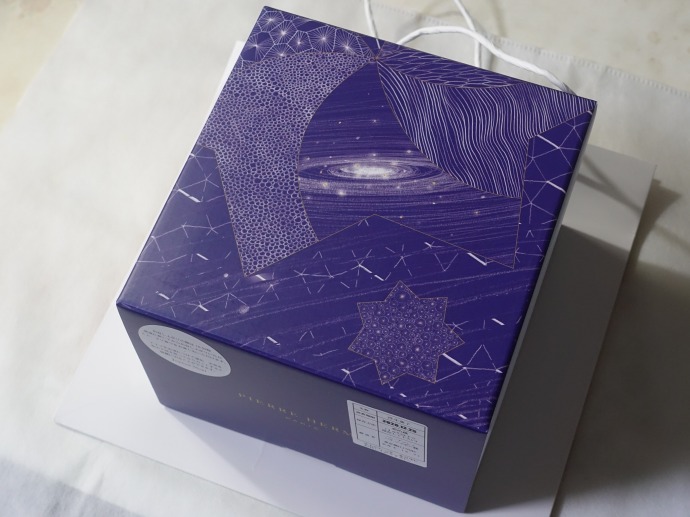 〈希少〉ピエールエルメ　イスパハン書籍 ピエール・エルメ サティーヌ｜青幻舎 SEIGENSHA Art Publishing, Inc.