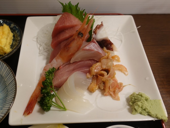 魚さだ 相模大野 刺身盛合せ定食 ひっそり斬る