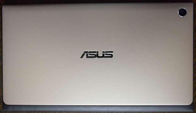 MeMO PAD 7 ME572CL　背面