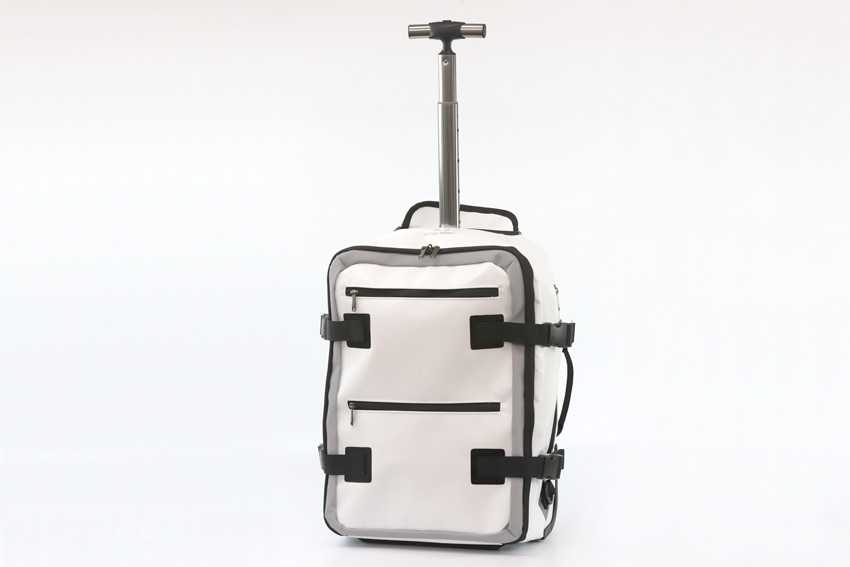 キャリーカートの防災バッグ