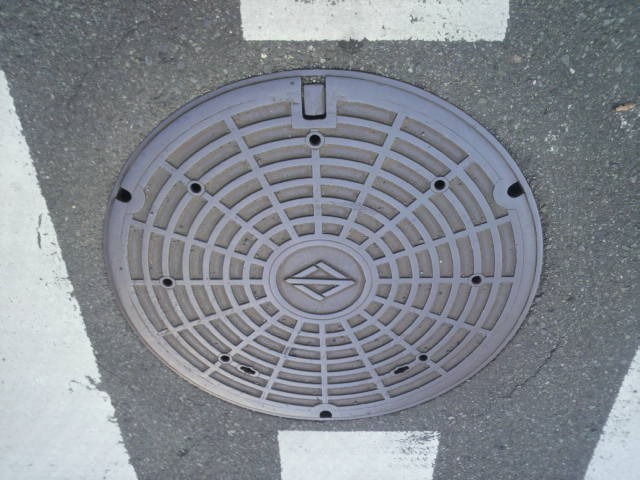 マンホール蓋】横浜市・市章㉒、横浜市・東京電力⑤ - 魅惑の