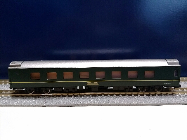 鉄道模型・特別なトワイライトエクスプレスに室内灯装着してみました