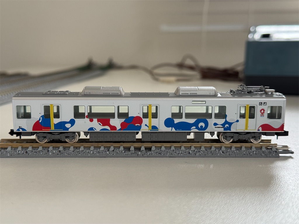 323系 大阪・関西万博ラッピング 入線 - レインボーブログ