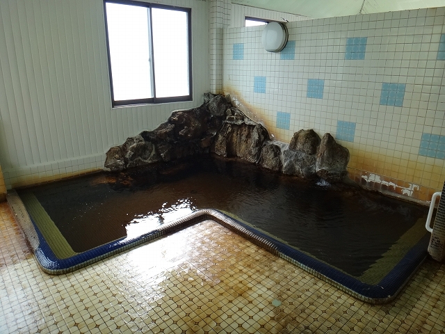 東北町 八甲ラジウム温泉② - プンタ風呂具