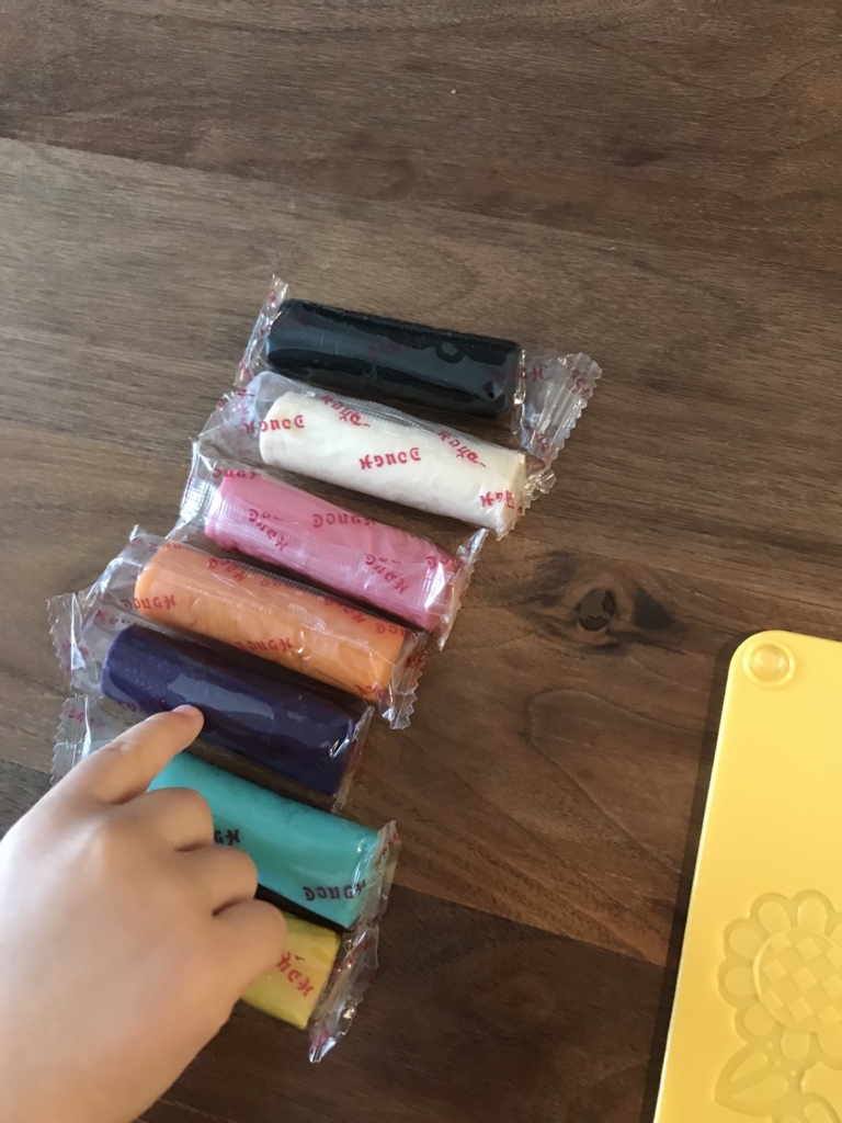 セリアとダイソーくらべ 子どものおうち遊びにオススメの１００均商品をご紹介 スッキリせいとん