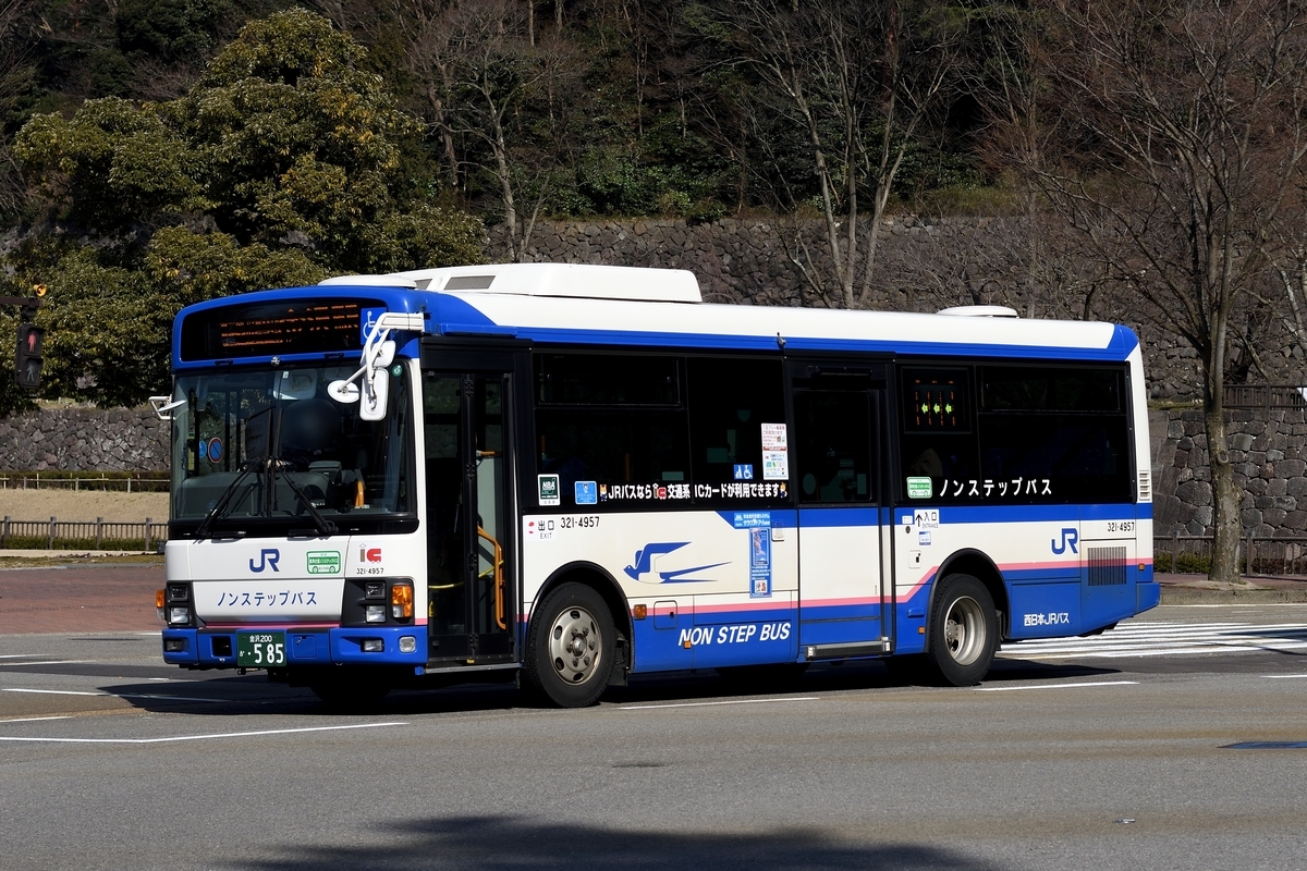西日本JRバス 321-4957号車 [金沢 200 か ・585] - Martinの車両紹介