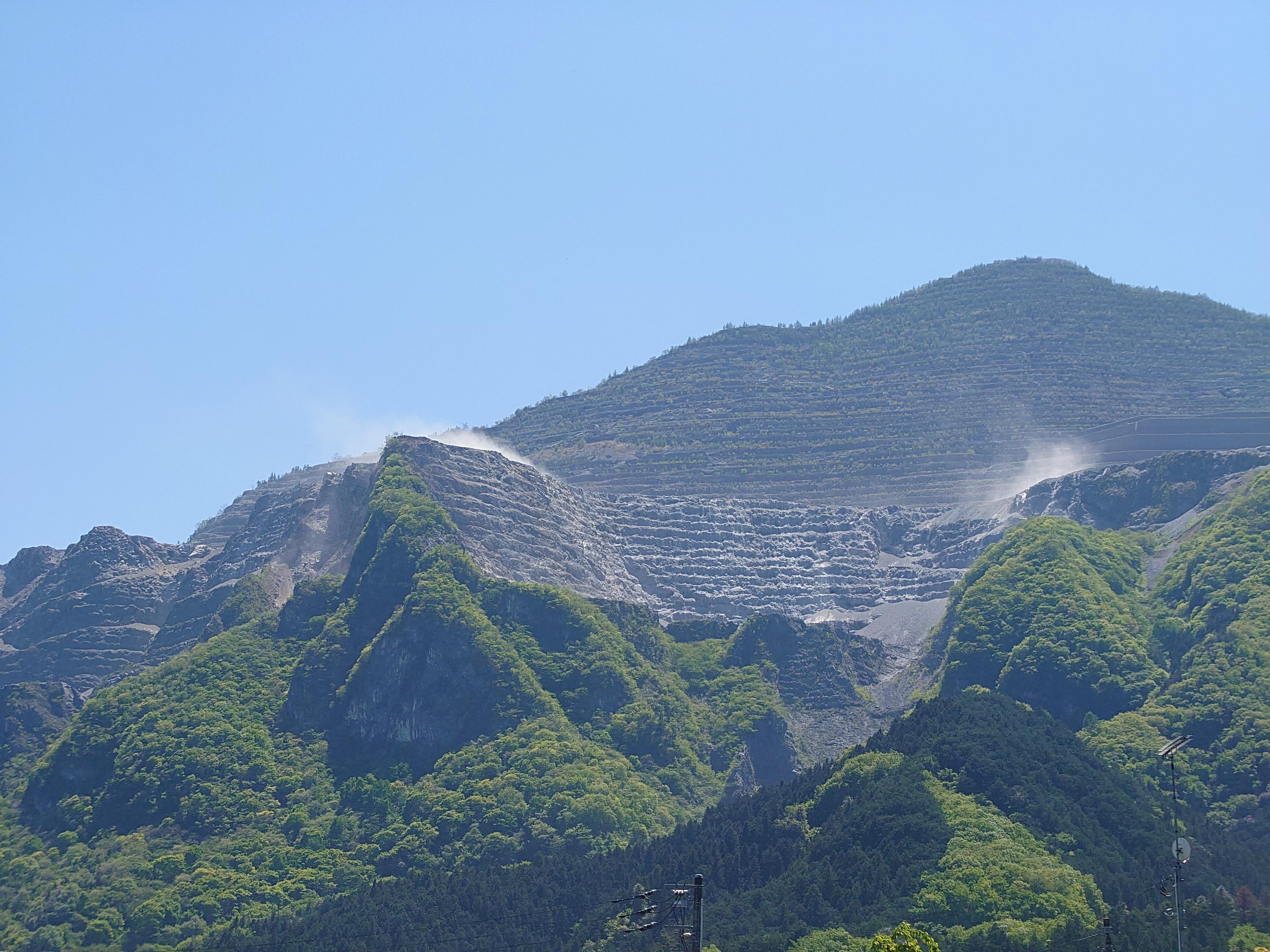武甲山(1304m)(4月30日) - マルハの日記