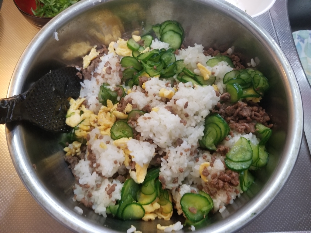 f:id:marumarudai:20190224230557j:plain 簡単レシピ 混ぜご飯