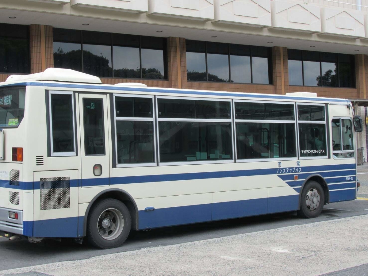 絶滅秒読みの名古屋市営バスの幕車 - マルーンの部屋