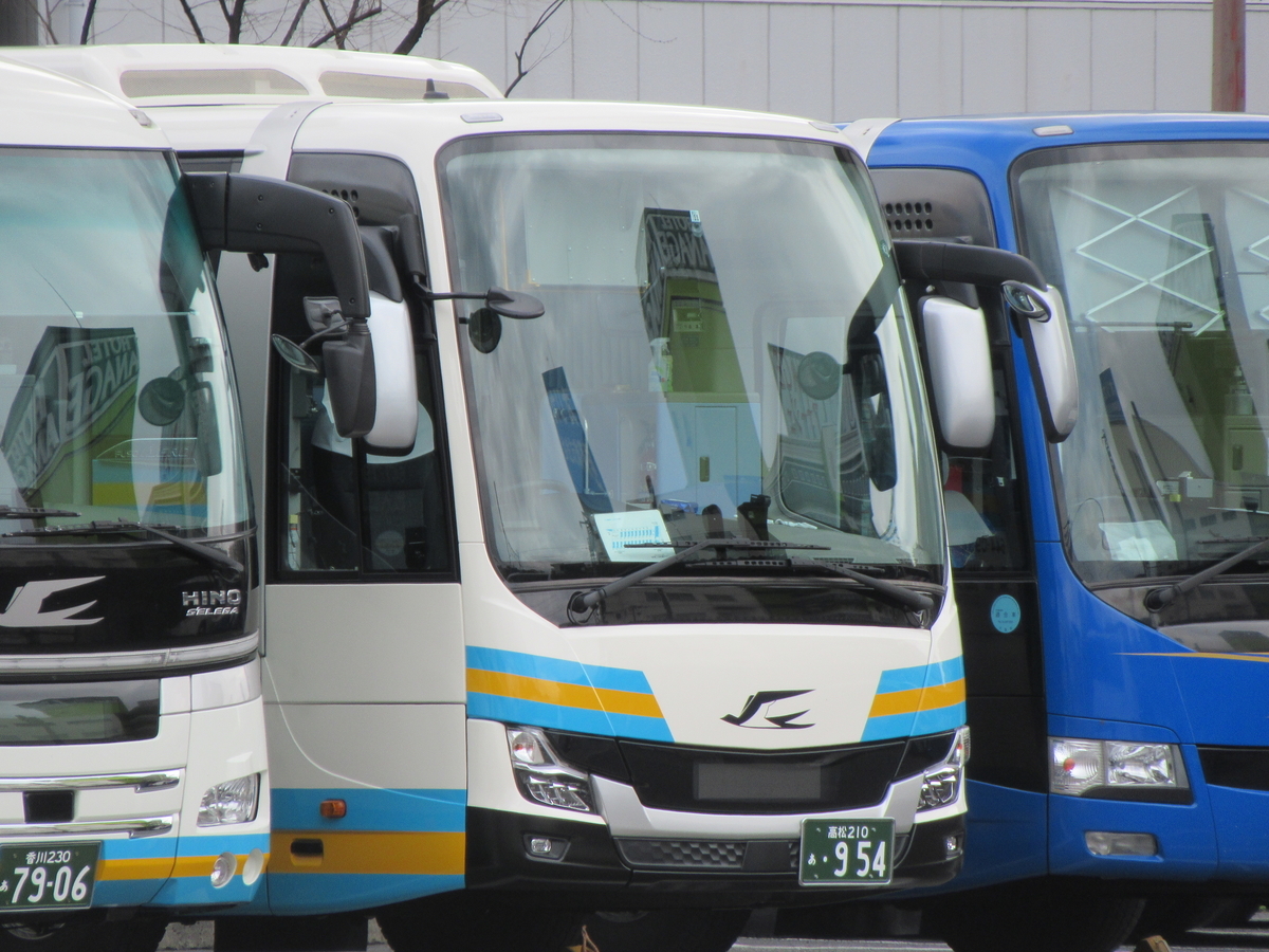 四国の車ばっかり！！西日本JRバス大阪北営業所 - マルーンの部屋