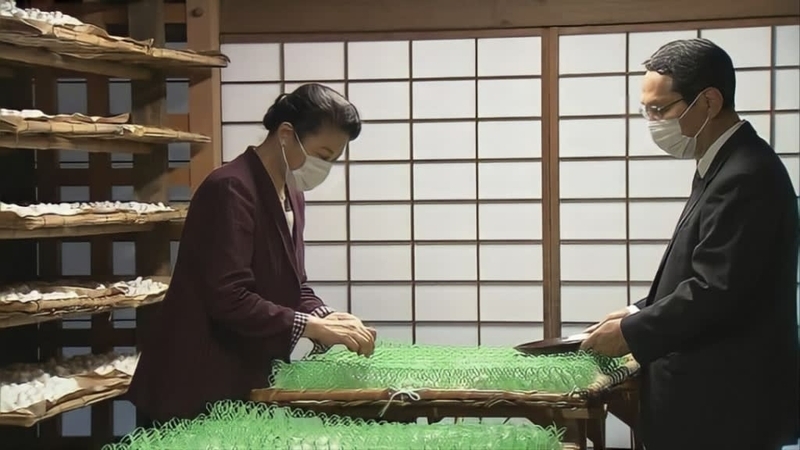 神代より伝わりし白糸と田中千代氏(香淳皇后のデザイナー)の手記 - シロガネの草子