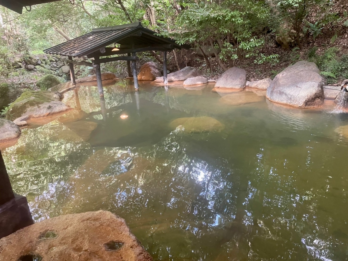 露天風呂　四季の湯