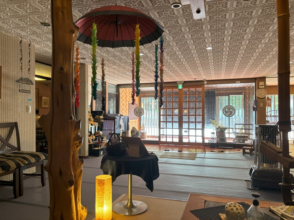 泉岳舘のロビー