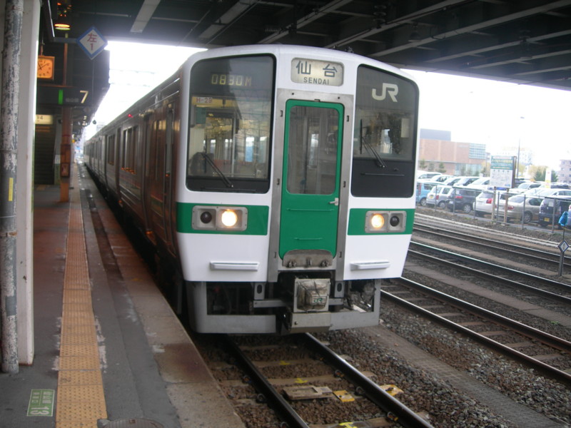 仙山線　719系　山形駅