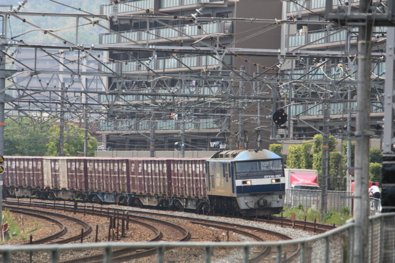 東海道本線　上り貨物列車＠山崎