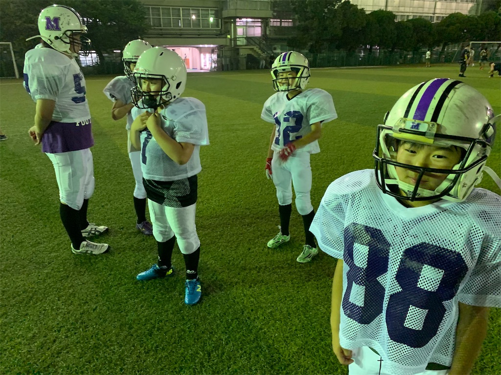 大阪産業大学高校での練習再開 アメリカンフットボールチームosakaマーヴィーズの小学校チームの活動記録