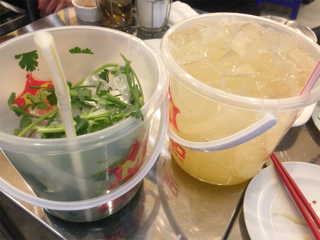 バケツパクチーハイボールを頼んでみた Masa 馬来西亜lifelog 上海