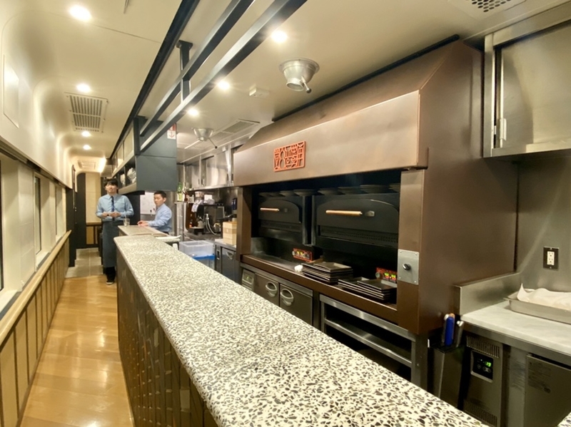 西日本鉄道の The Rail Kitchen Chikugo ザレールキッチンチクゴ 日本で唯一 ピザ窯 をのせたレストラン列車 マサテツ 楽しく美味しい列車旅