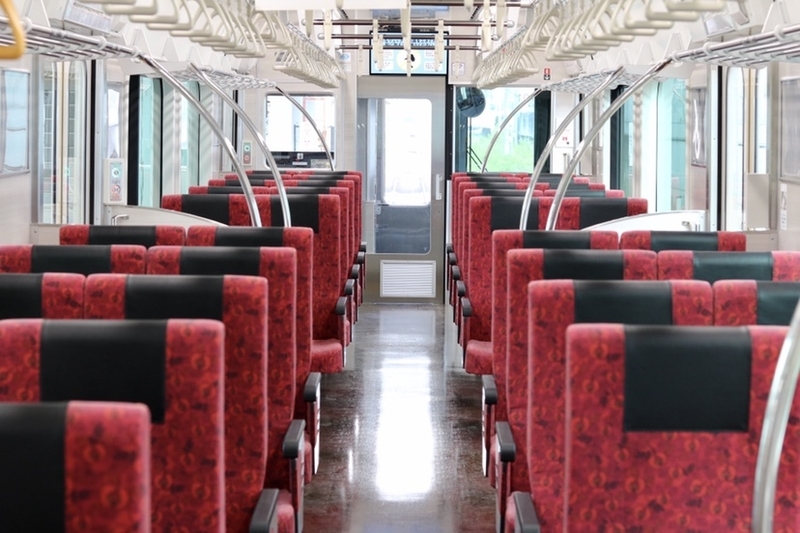 しなの鉄道の「軽井沢リゾート号」食事付きプラン｜速い！快適