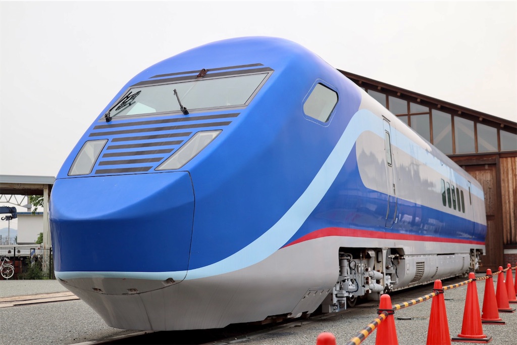 キハ47形気動車でゆく復刻うわじま号の旅｜快走する国鉄型気動車