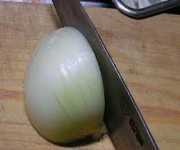玉ねぎは切り方で辛味を抑えられます 苦くない 涙も出ない切り方とは キッチンのすべて