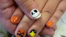 ハロウィン色のネイル