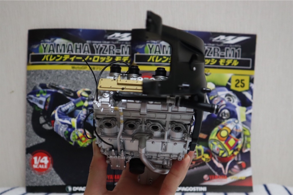 ディアゴスティーニ】YAMAHA YZR-M1バレンティーノロッシモデル ディアゴスティーニ】YAMAHA YZR-M1バレンティーノロッシモデル