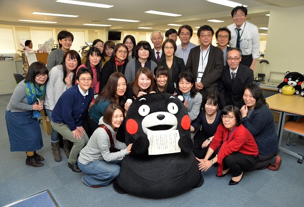 くまモン 毎日新聞出版に出没 Masami71の日記