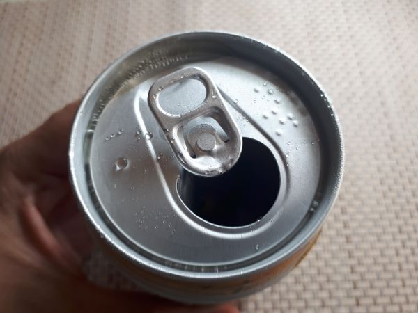 High Ball ハイボール Alc.9%を飲むところ
