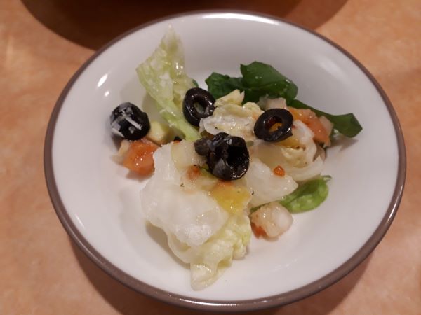 サイゼリヤの たっぷりコーンのピザ はちょい塩で大人にも美味しくなるよ おしょぶ の と