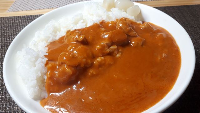 ファミリーマート「バターチキン カレー」（オリジナル写真）