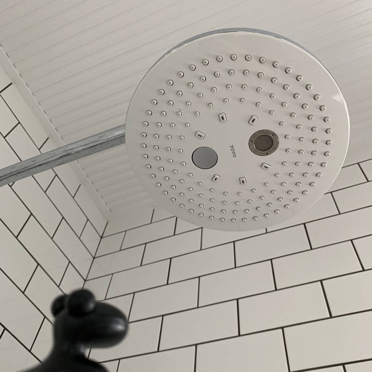 Totoの美しいオーバーヘッドシャワー付シャワーバーを一年半使ってみて 北欧ミッドセンチュリーの家づくり