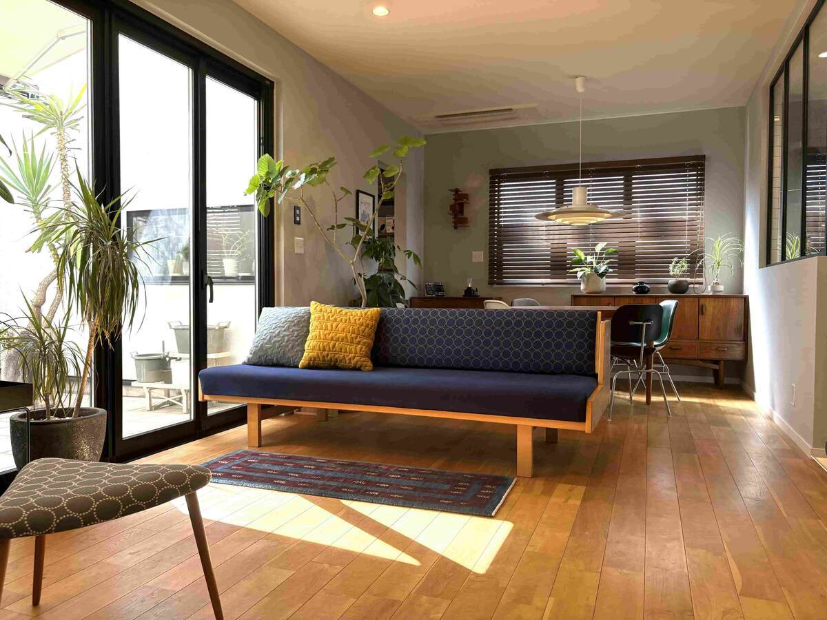 ABEMA出演】椅子オタク、アベプラにマキシマリストとして生出演 - 北欧ミッドセンチュリーの家づくり